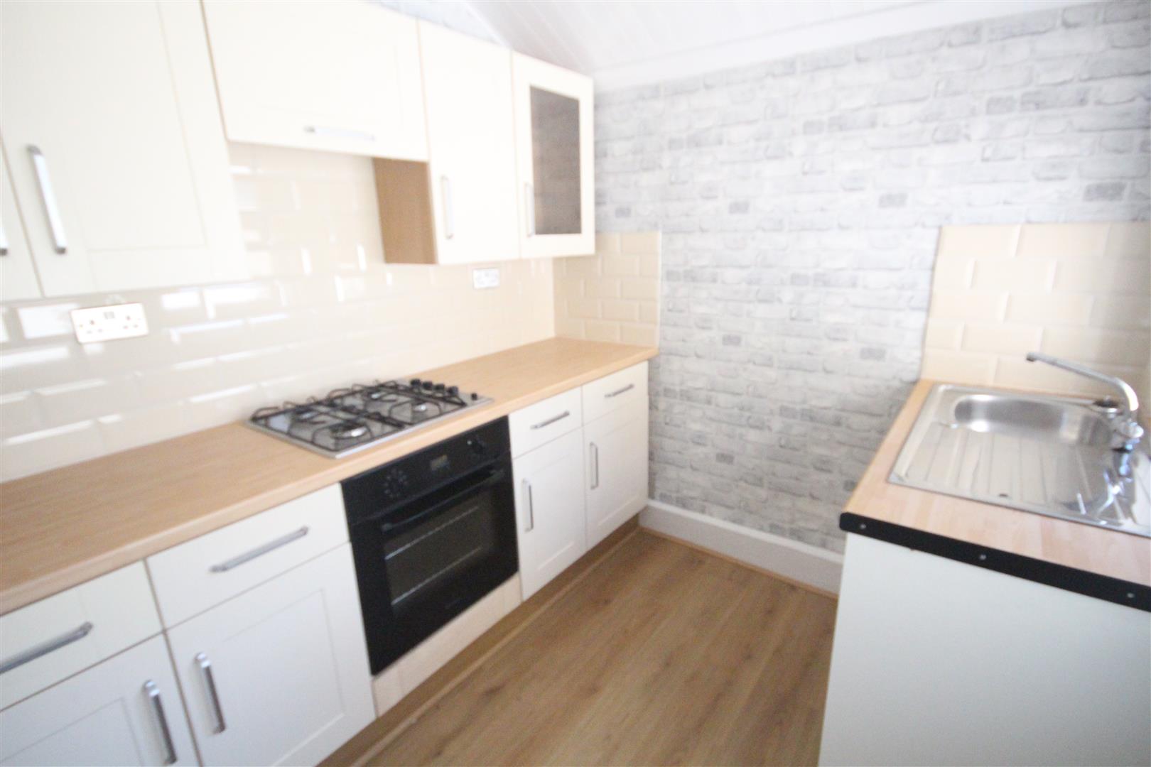 2 bedroom terraced house To Let in Barnoldswick - IMG_2591.jpg
